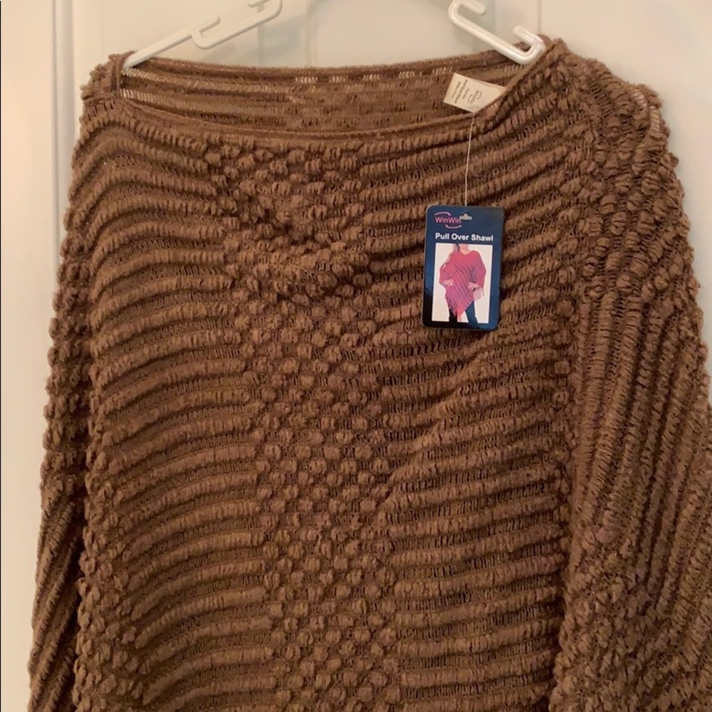 NWT Brown pull over knit shawl O/S